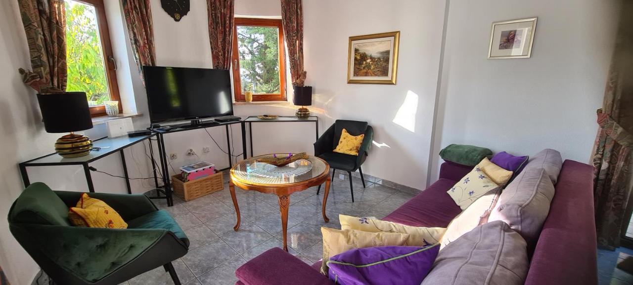 Villa Mittler Ловран Екстериор снимка