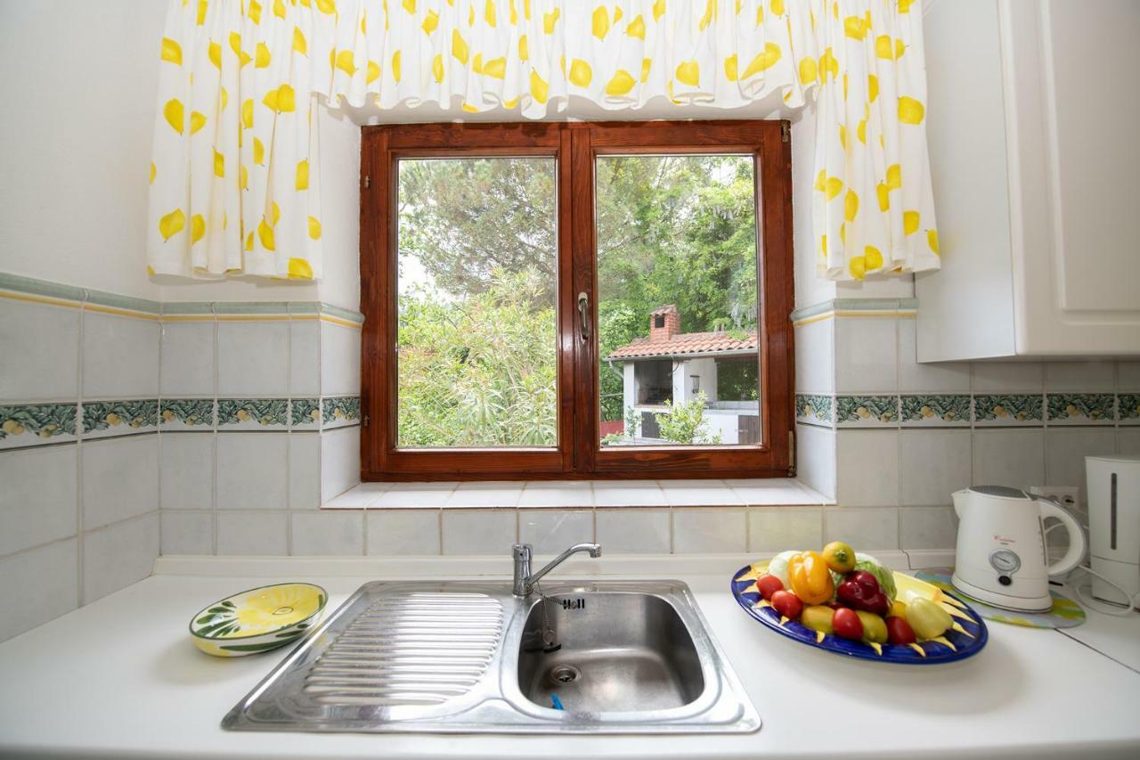 Villa Mittler Ловран Екстериор снимка